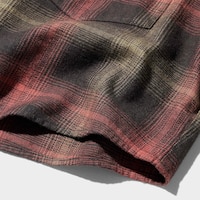 https://image.uniqlo.com/GU/ST3/us/imagesgoods/352495/feature/usgoods_352495_feature2.jpg