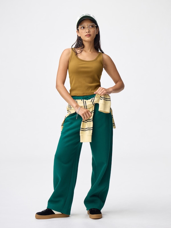 Bra-Feel Cropped Ribbed Tank Top