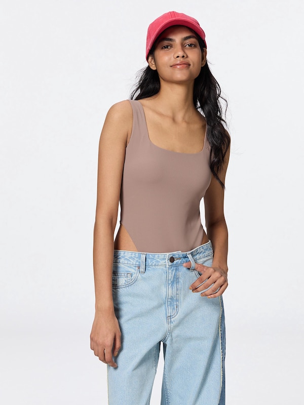 Bra-Feel Square Neck Bodysuit