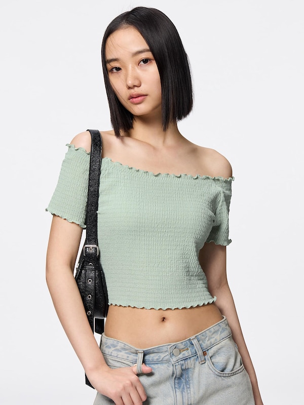 Bra-Feel Cropped Off The Shoulder Shirring T-Shirt