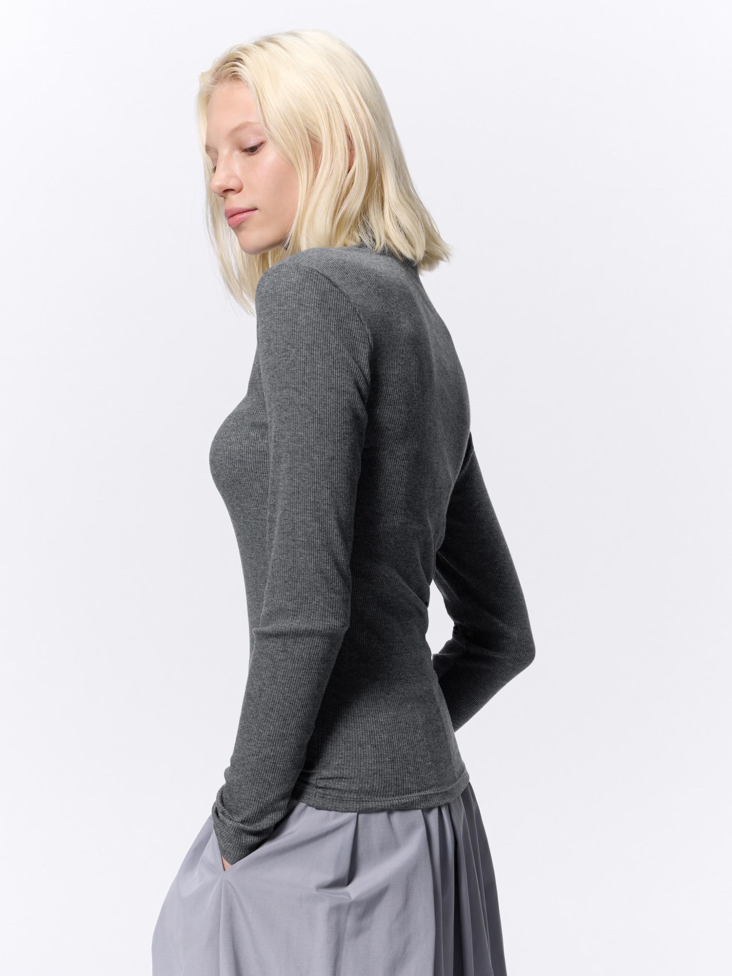 Tシャツ・カットソー IONSEOUL Henry Neck Muscle Fit Raglan Ribbed Knit JE968 194 SUVIN PLATINUM Henley Neck Knit T-shirt | ＋CLOTHET ONLINE