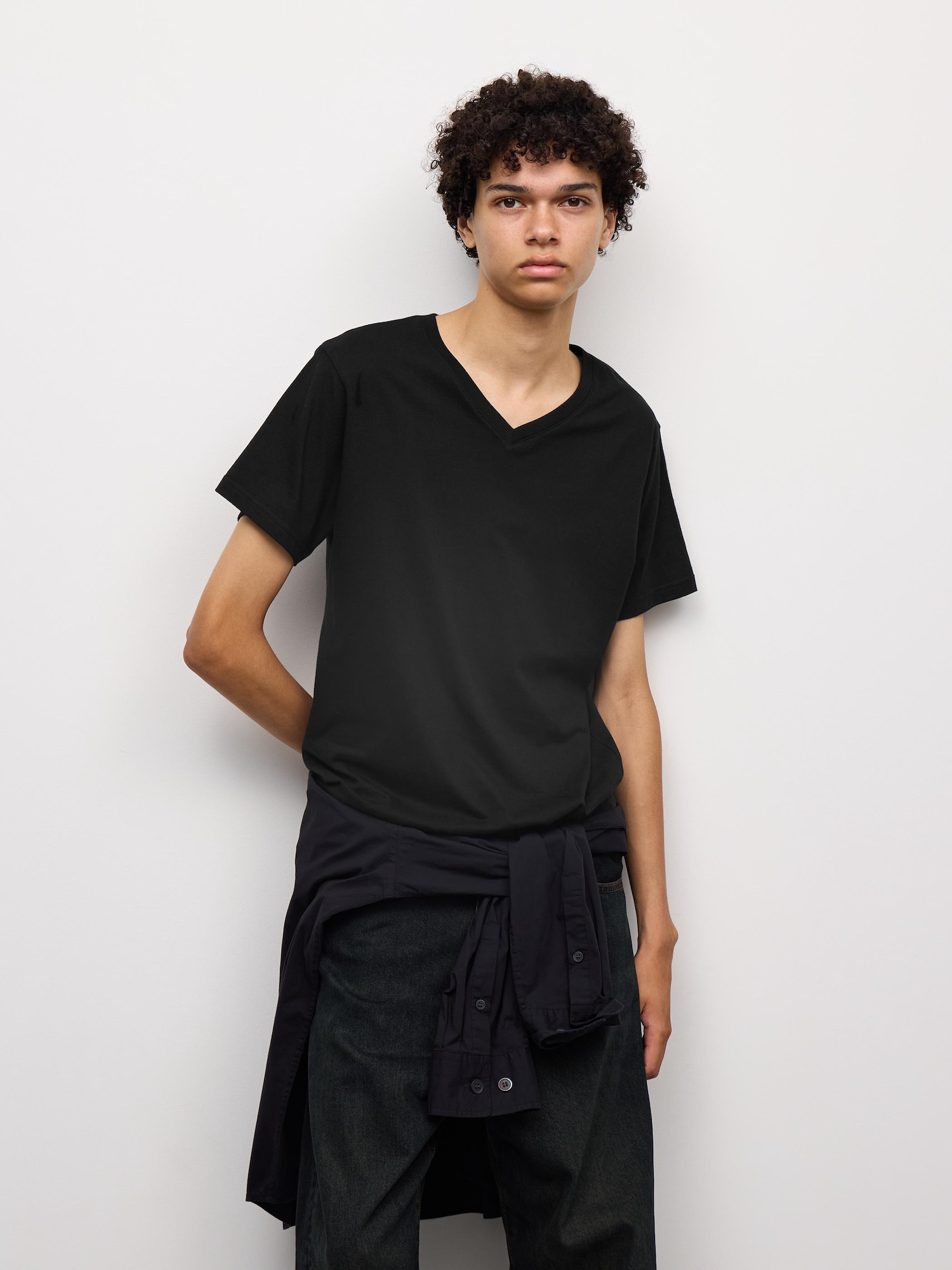 Shigu.4ページ Unisex Cotton Color V-Neck T-Shirt | GU US