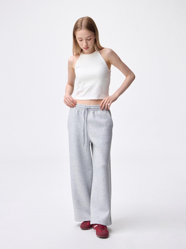 Bra-Feel Cropped Halter Neck Tank Top