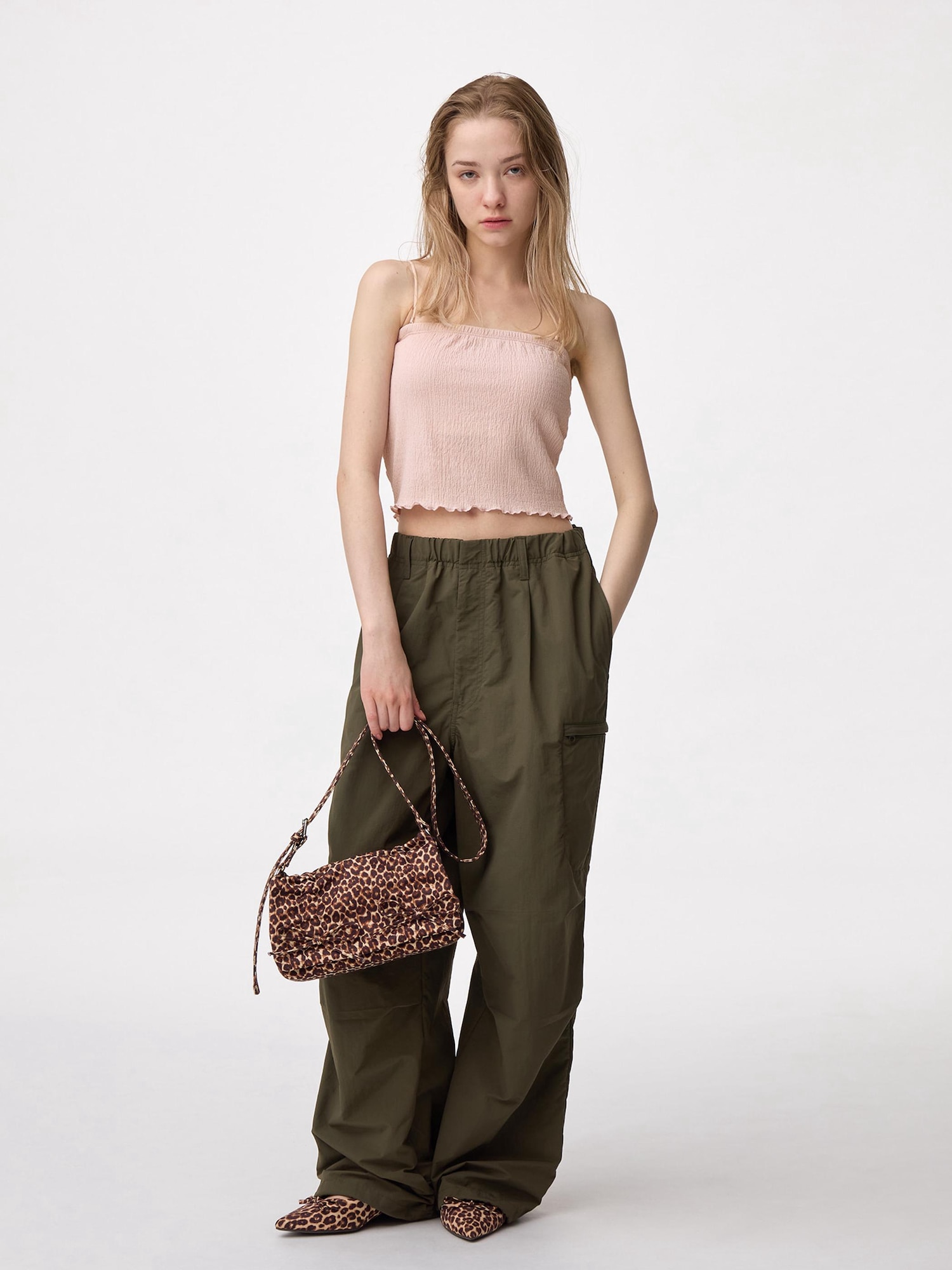 Bra-Feel Cropped Shirring Tube Top | GU US