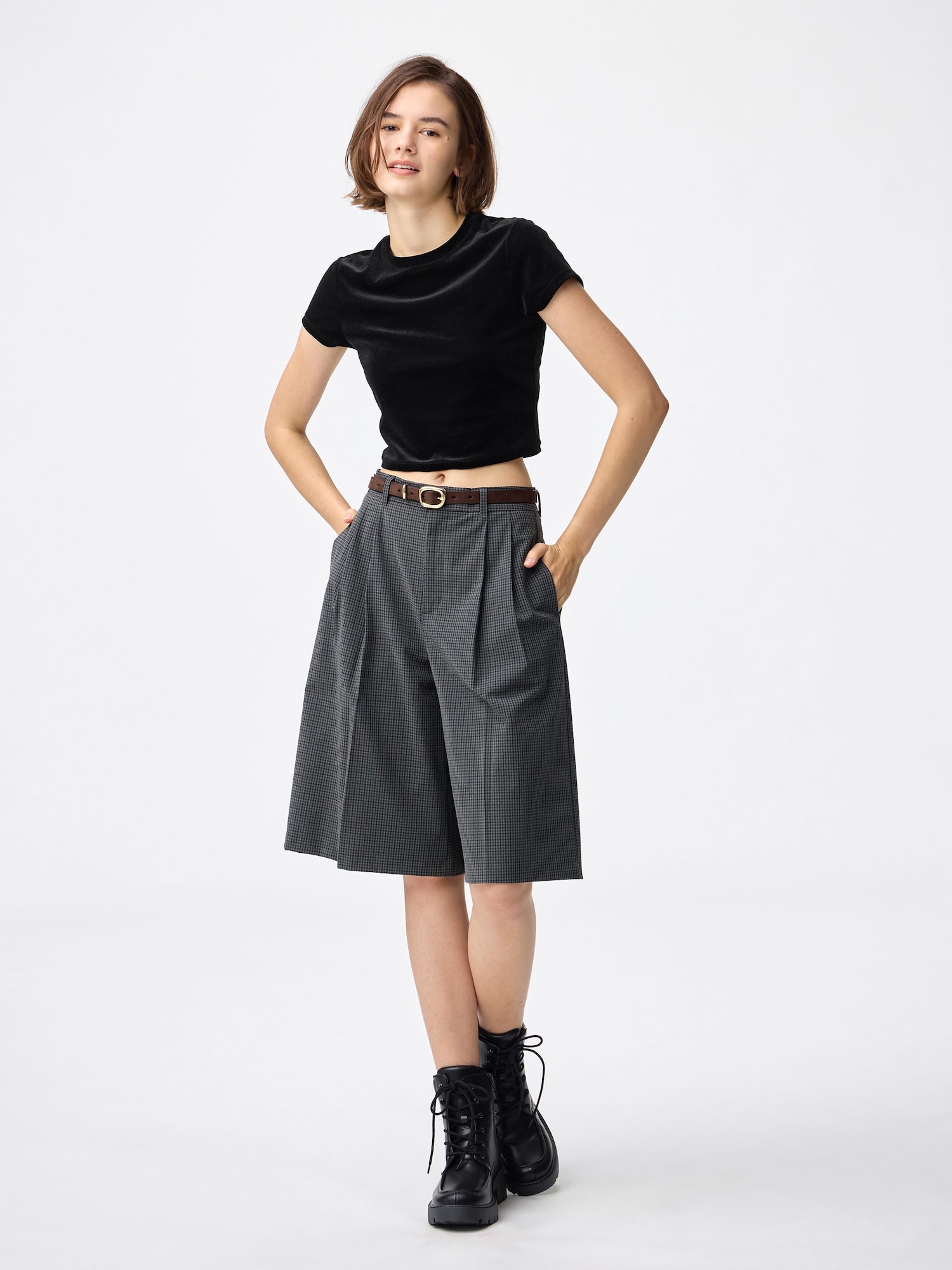 ショートパンツ GOLDEN  Women Shorts  Burmudas GWP01203P001170 15272 B Men's Bermuda shorts in beige cotton