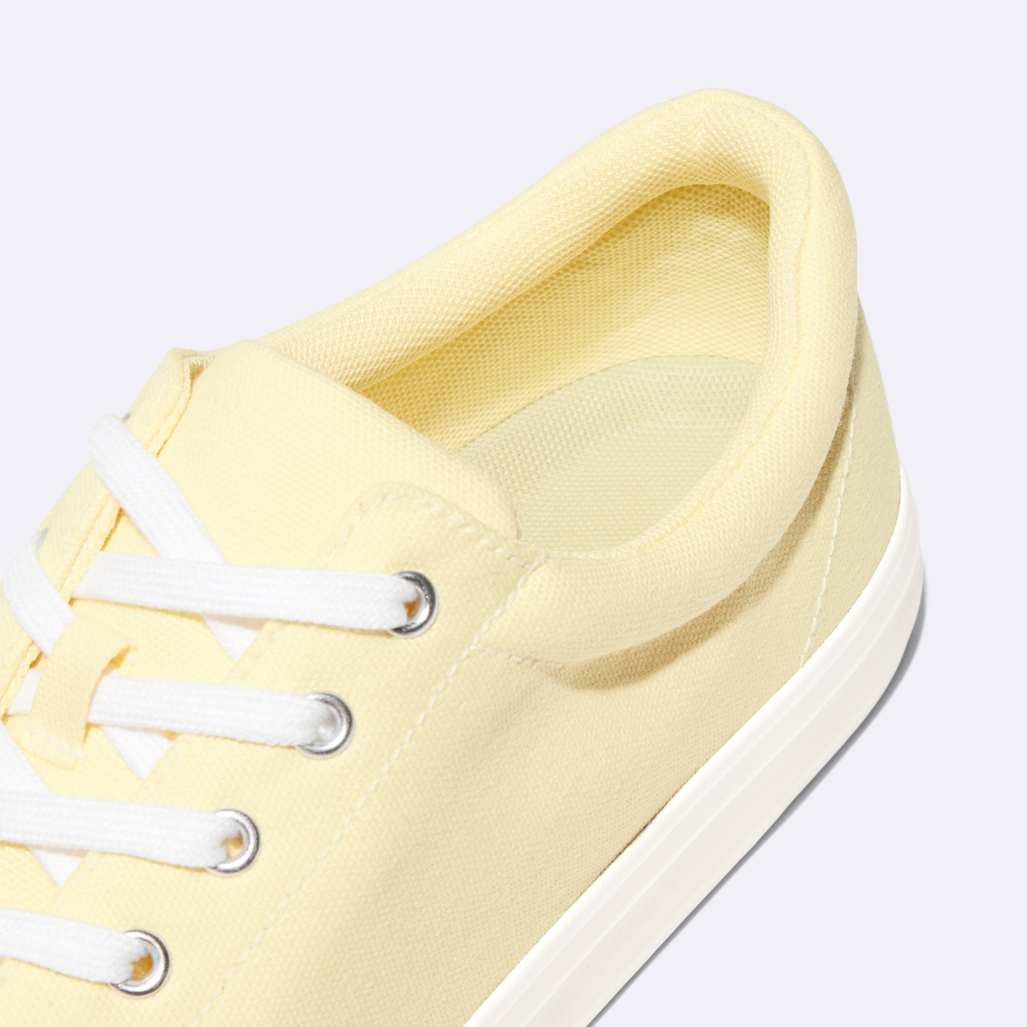 Comfy Insole Canvas Sneakers | GU US