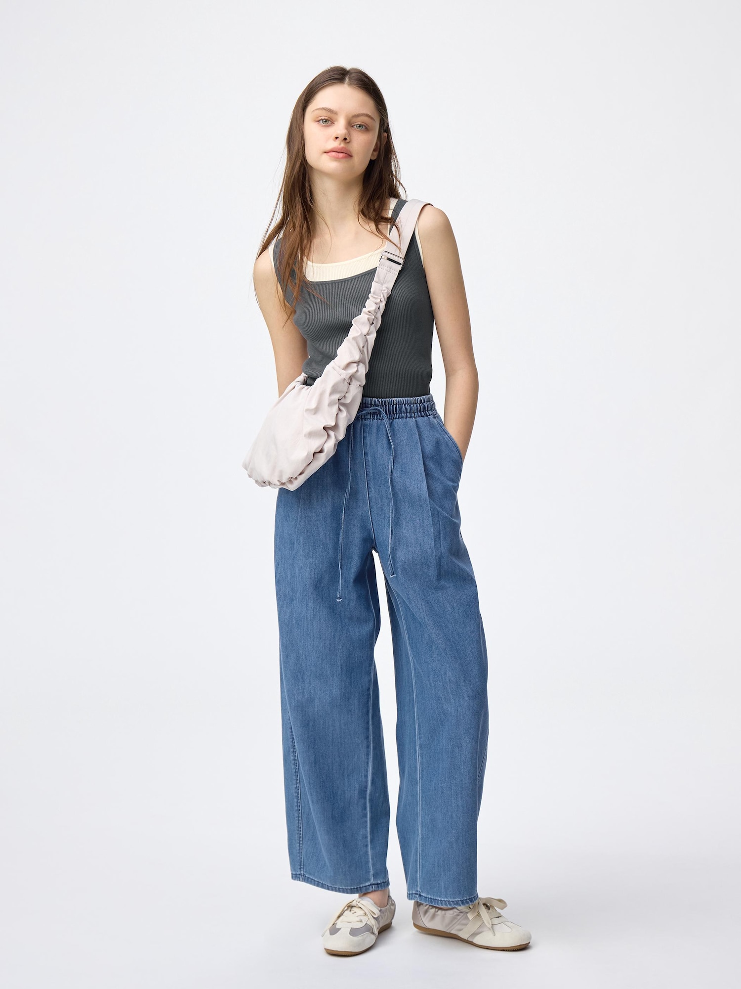 Women's Light Denim Barrel Ankle Pants | GU US