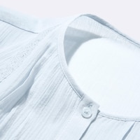 https://image.uniqlo.com/GU/ST3/us/imagesgoods/359560/feature/usgoods_359560_feature2.jpg