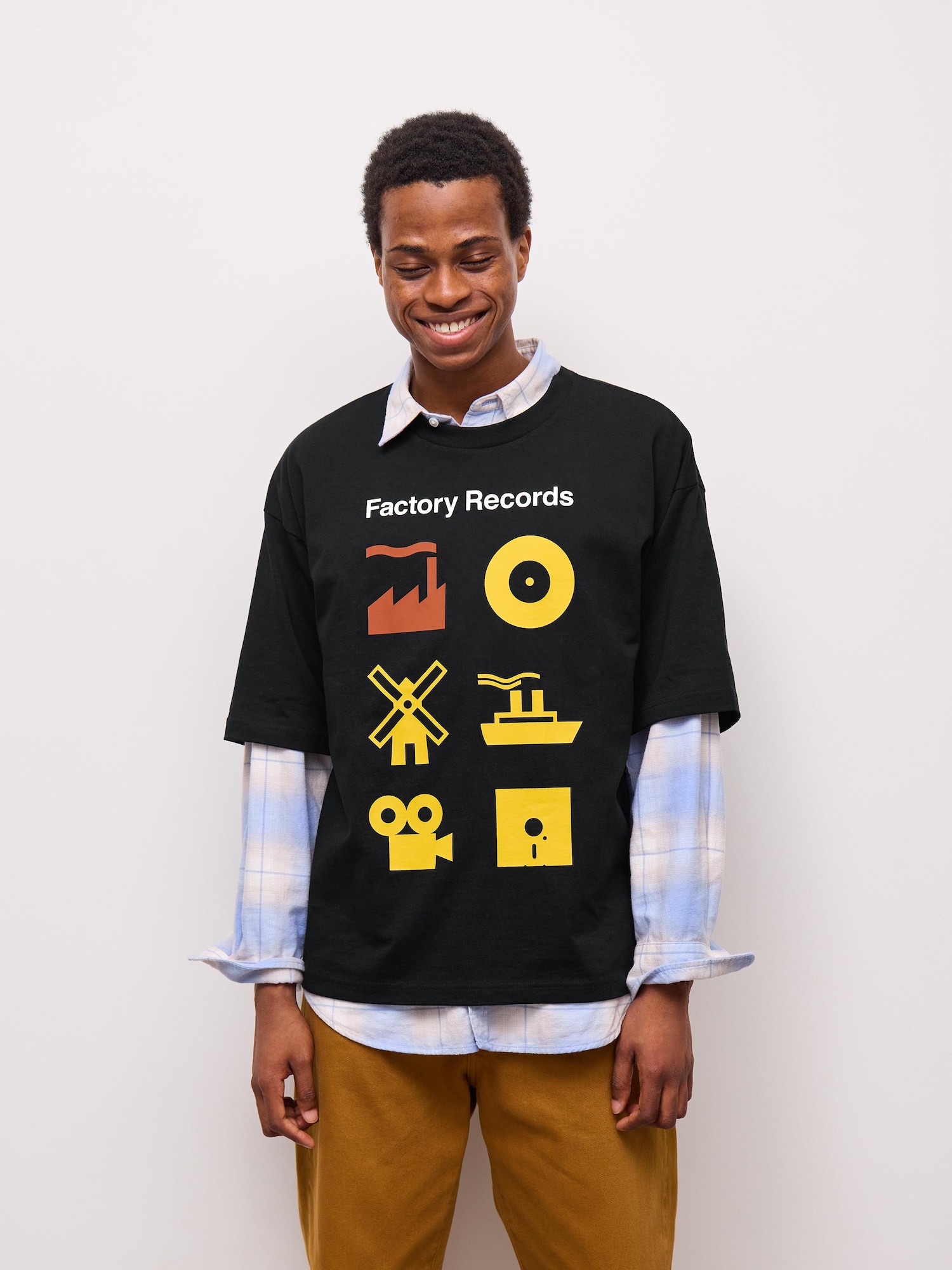 Men's Graphic Tees - GU US