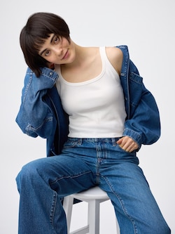 Bra-Feel Cropped Square Neck Tank Top