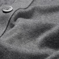 https://image.uniqlo.com/GU/ST3/us/imagesgoods/360408/feature/usgoods_360408_feature1.jpg