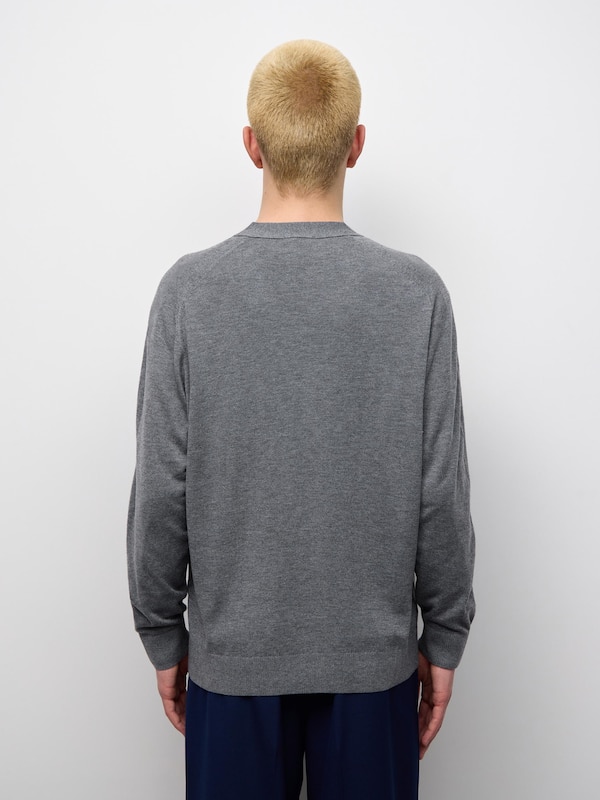 Fine Gauge Knit V Neck Cardigan | MN