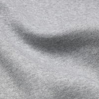https://image.uniqlo.com/GU/ST3/us/imagesgoods/360648/feature/usgoods_360648_feature1.jpg