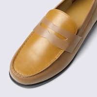 https://image.uniqlo.com/GU/ST3/us/imagesgoods/360788/feature/usgoods_360788_feature2.jpg