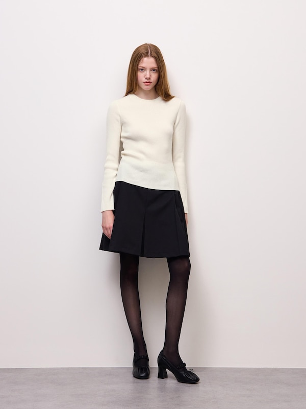 Fine Gauge Knit Ribbed Sweater | MN