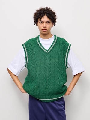 Low Gauge Line Cable Knitted Vest | ST