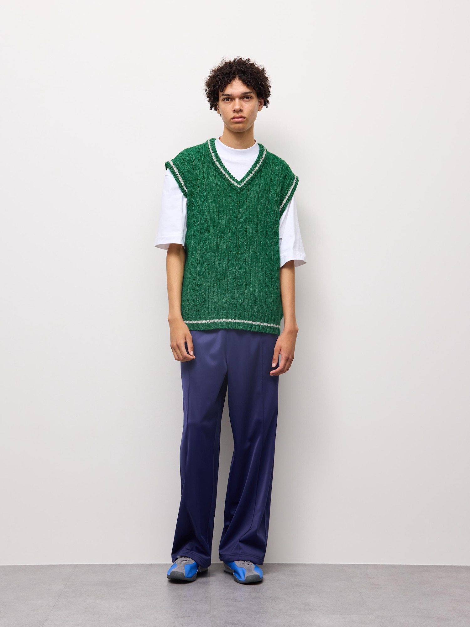 Men's Low Gauge Line Cable Knitted Vest | ST | GU US
