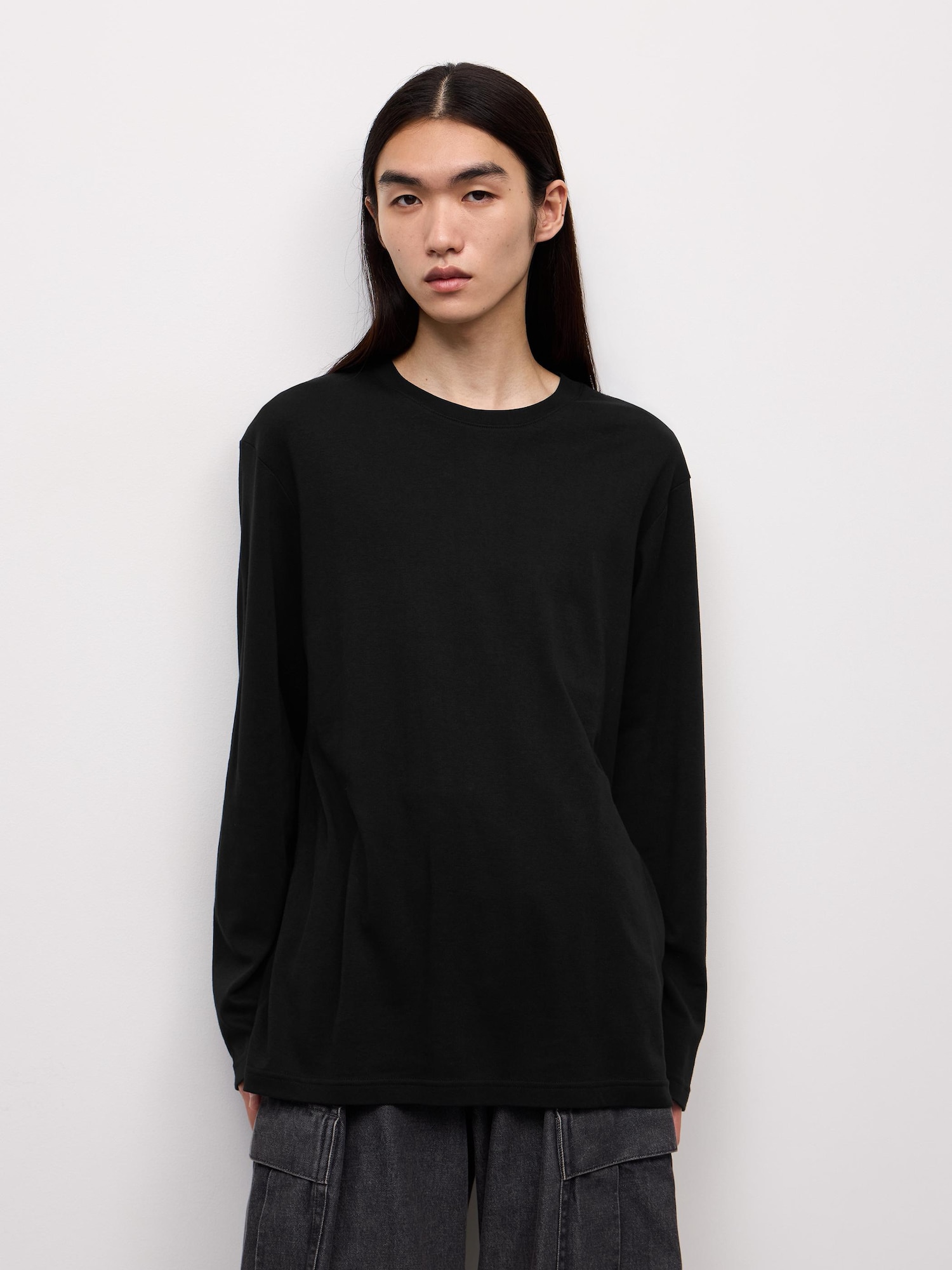 Men's T-shirts (BLACK, Long Sleeve) - GU US