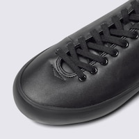 https://image.uniqlo.com/GU/ST3/us/imagesgoods/361571/feature/usgoods_361571_feature1.jpg