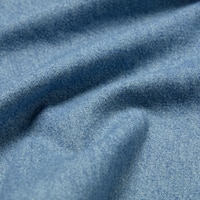https://image.uniqlo.com/GU/ST3/us/imagesgoods/361713/feature/usgoods_361713_feature1.jpg
