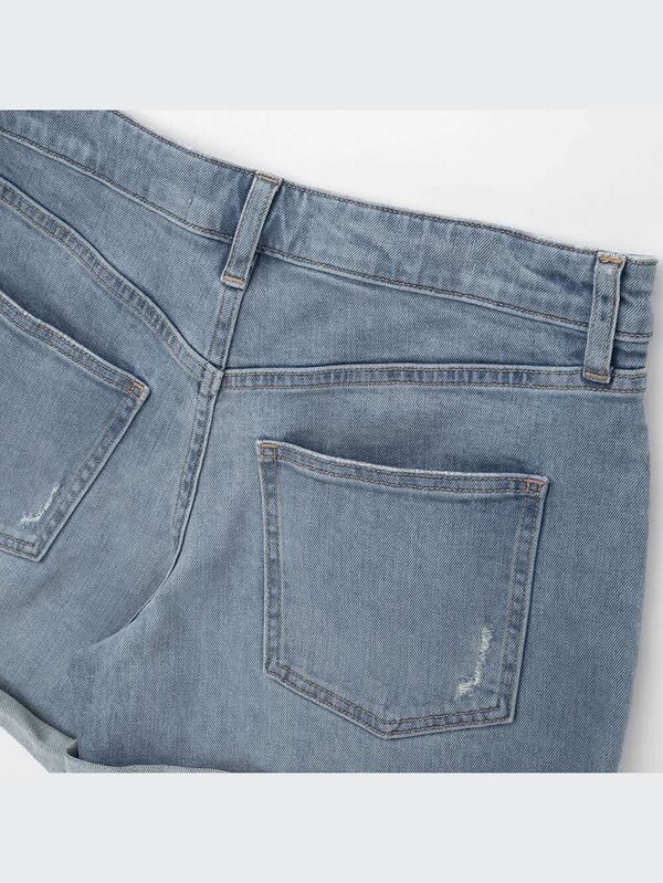 ミドルライズロールアップデニムショーツ