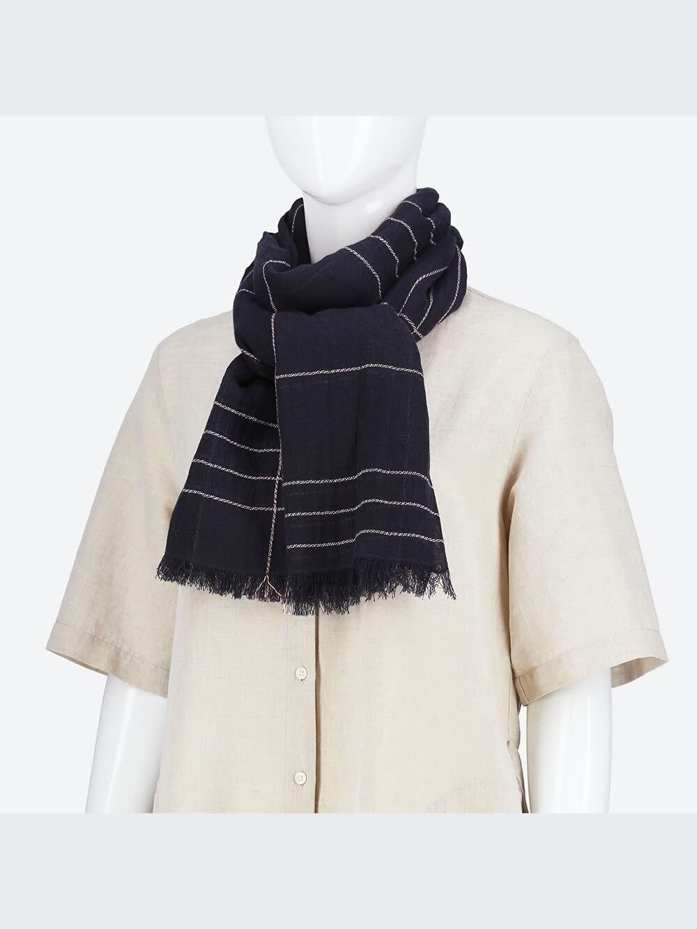 【新品・タグ付き】かぐれ　リネンチェックスクエアストール　L.GRAY 新品・タグ付き】かぐれ リネンチェックスクエアストール L.GRAY