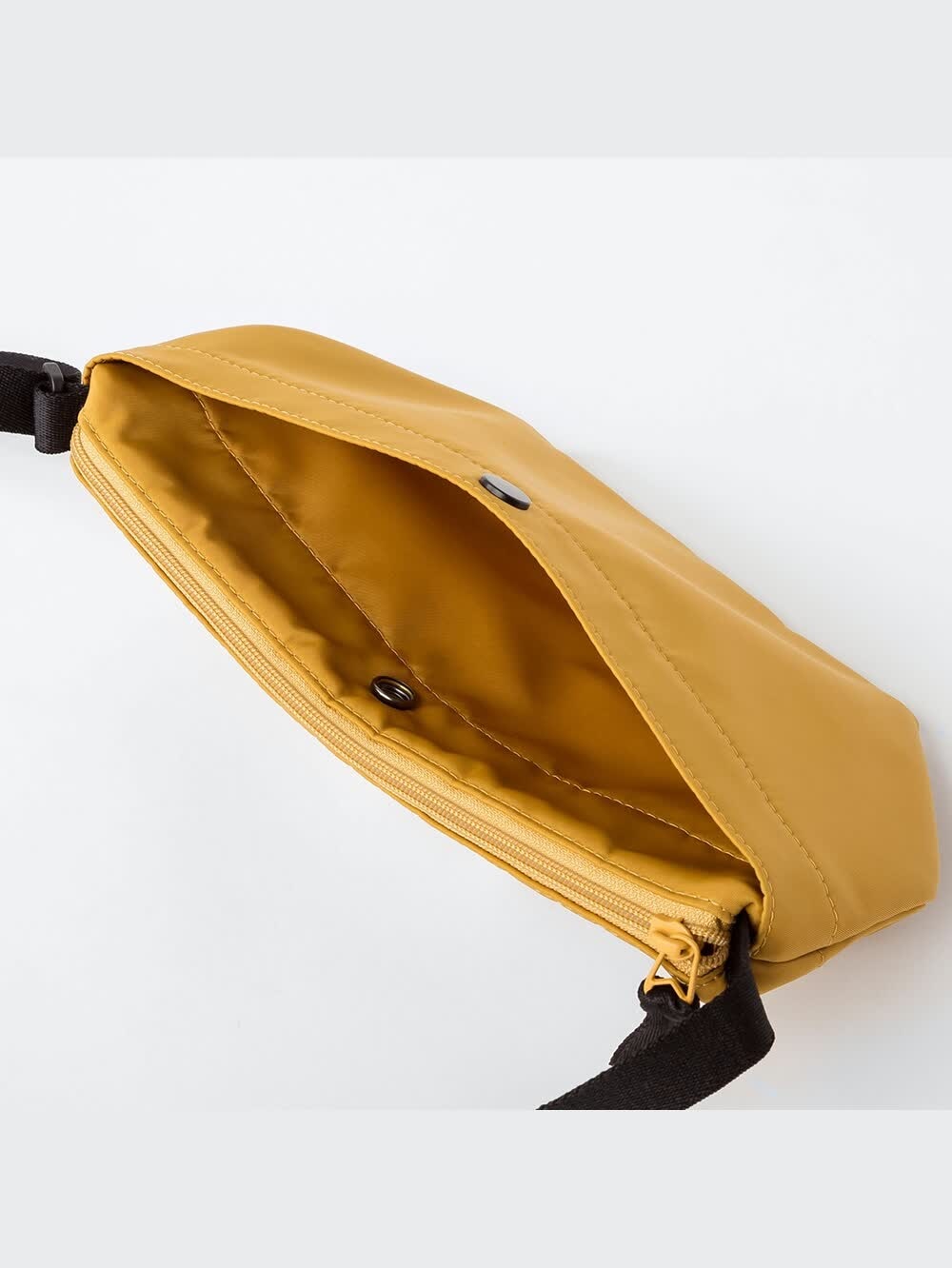 ユニクロ公式 | ナイロンミニショルダーバッグ