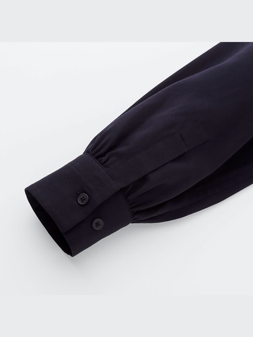 UBCBW45SSH ２つ新品です ユニクロ公式 | レーヨンVネックブラウス（長袖）