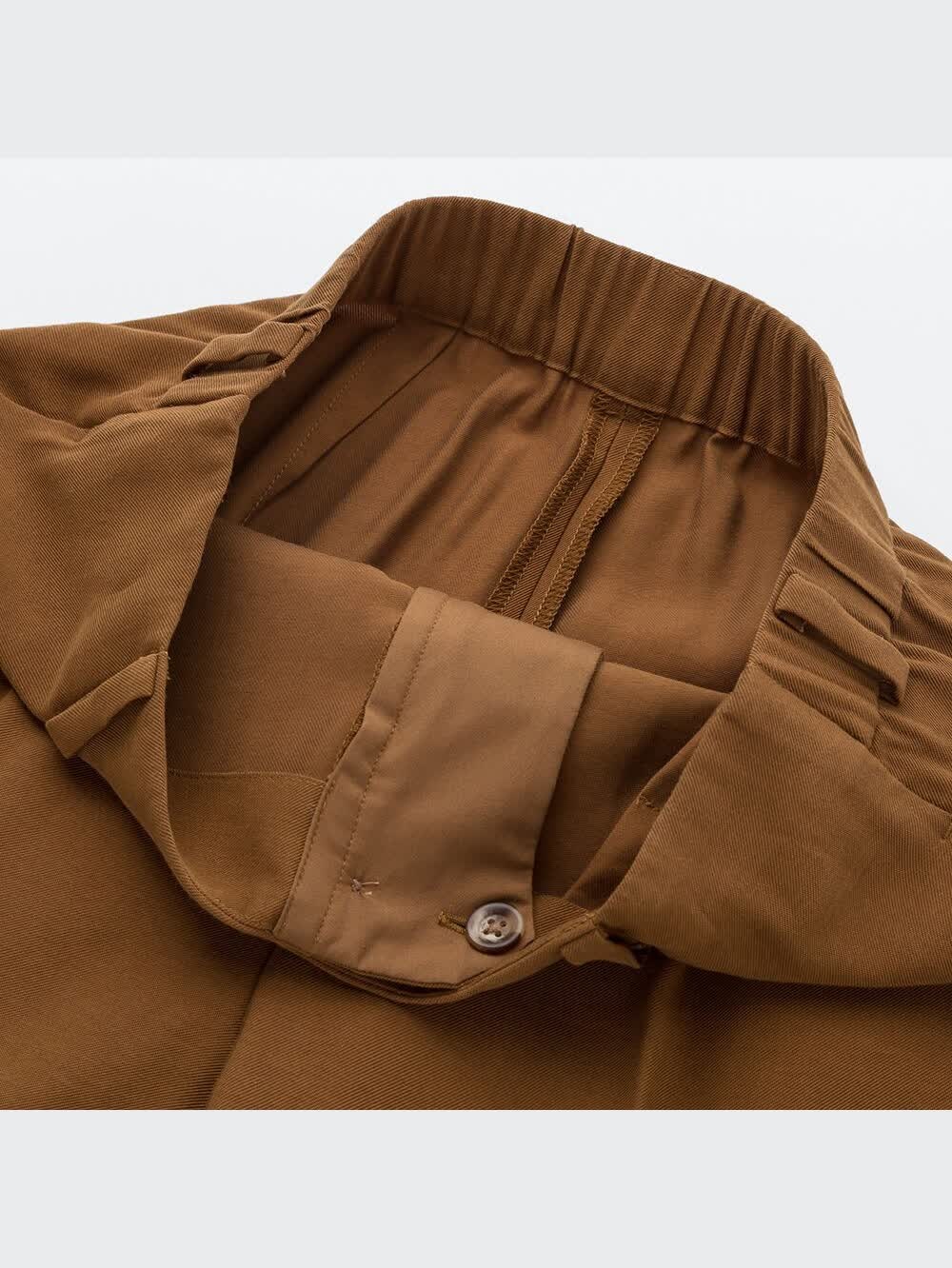 ユニクロ公式 | タックテーパードアンクルパンツ