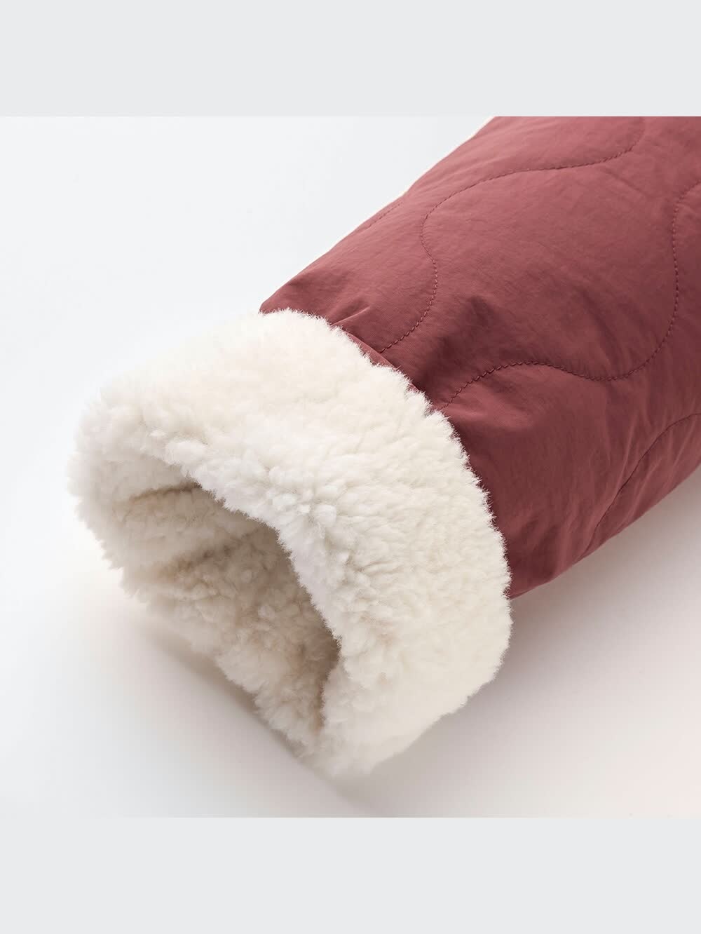 ユニクロ公式 | キルティングボアリバーシブルジャケット