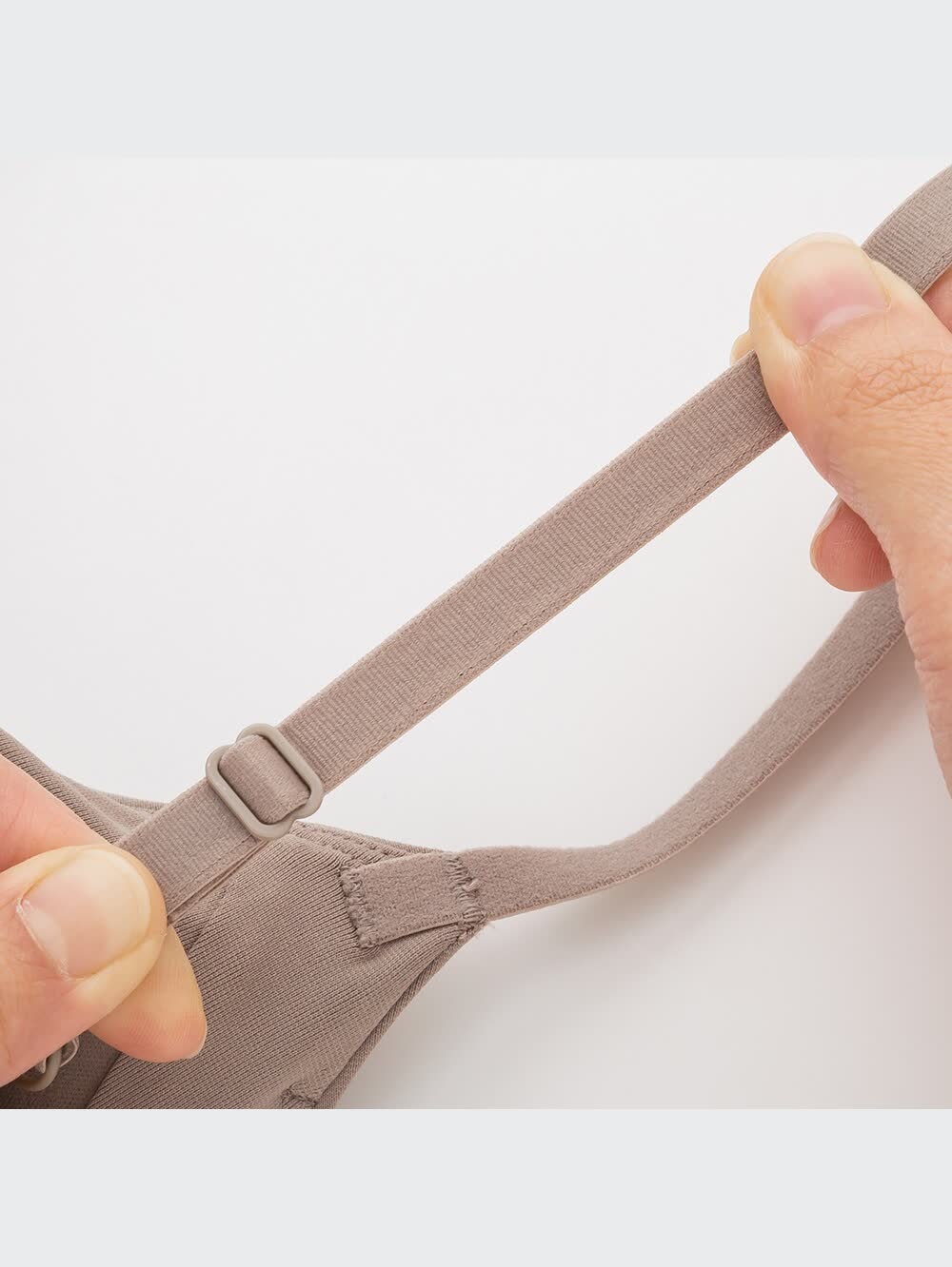 ユニクロ公式 | エアリズムブラキャミソール