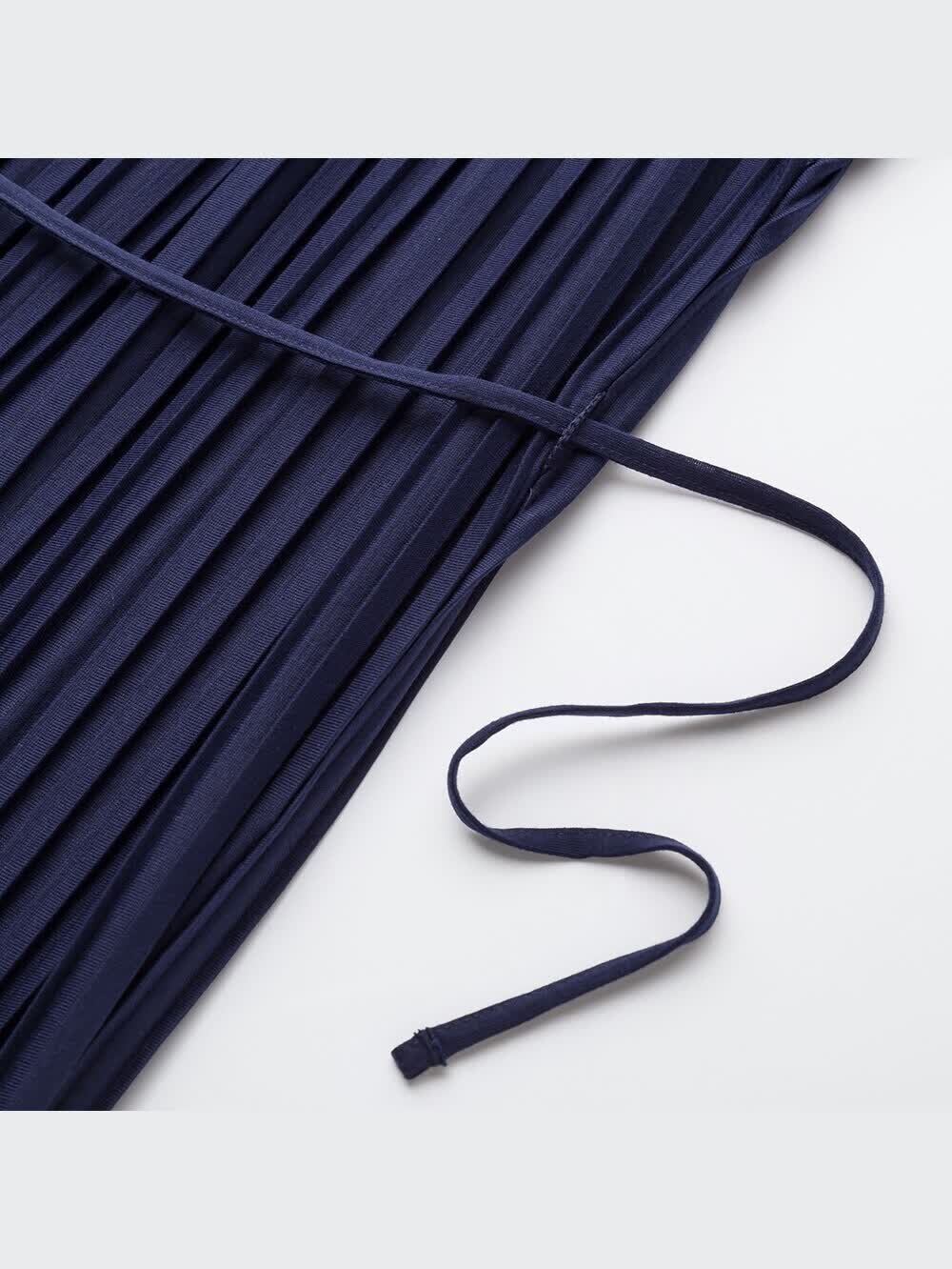 ユニクロ公式 | プリーツワンピース（ノースリーブ）