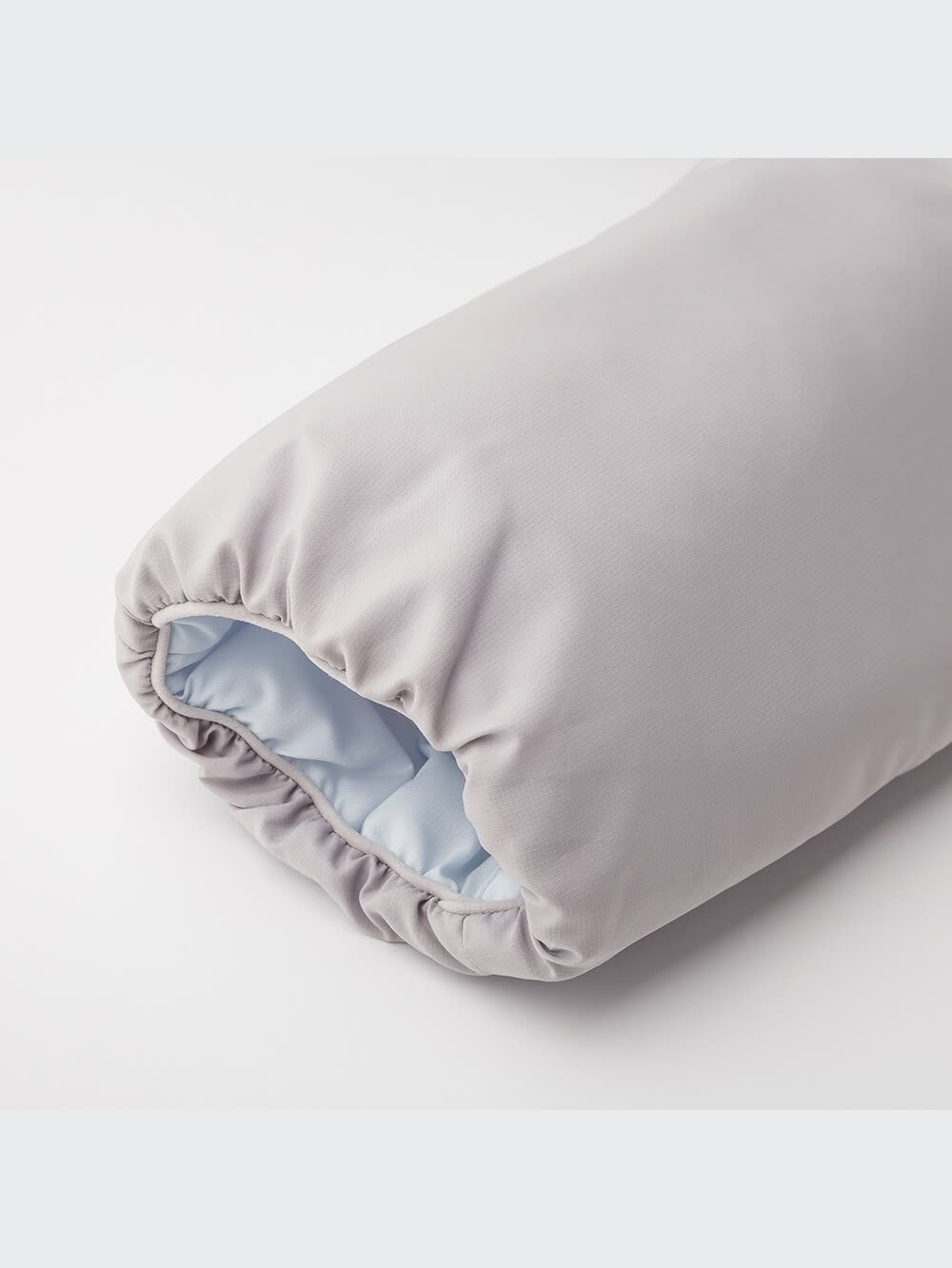 ささん ユニクロ公式 | ライトパデットパーカ