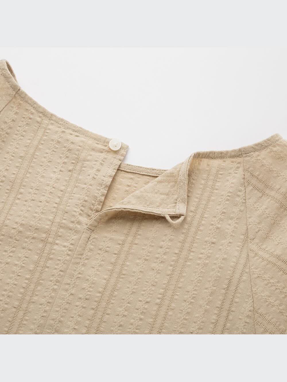 【専用】イエナ  コットンシフォンドビーシャーリングブラウス　ベージュ 新品】イエナコットンシフォン ドビー シャーリングブラウス 日本製