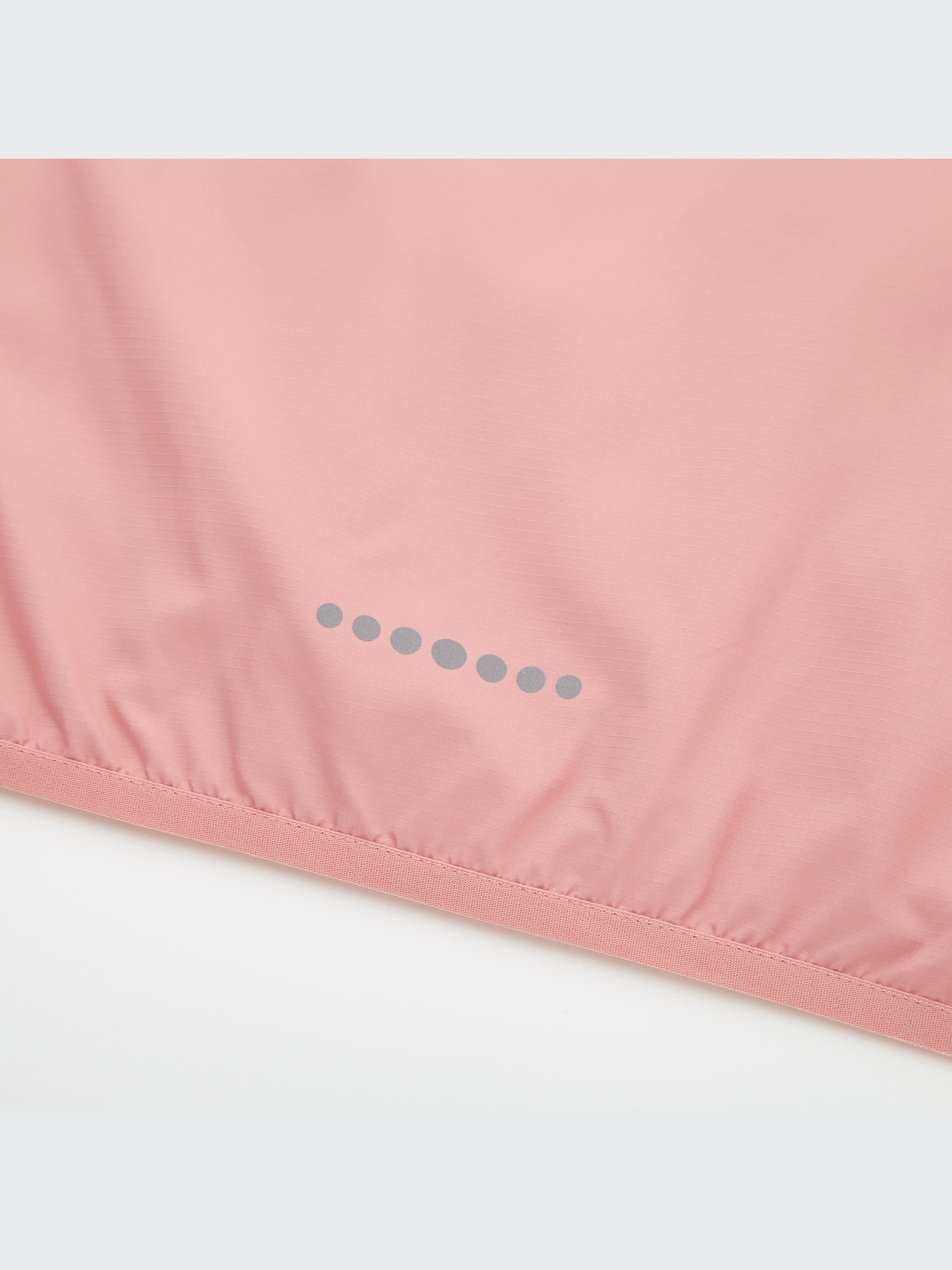 ユニクロ公式 | ポケッタブルUVカットパーカ