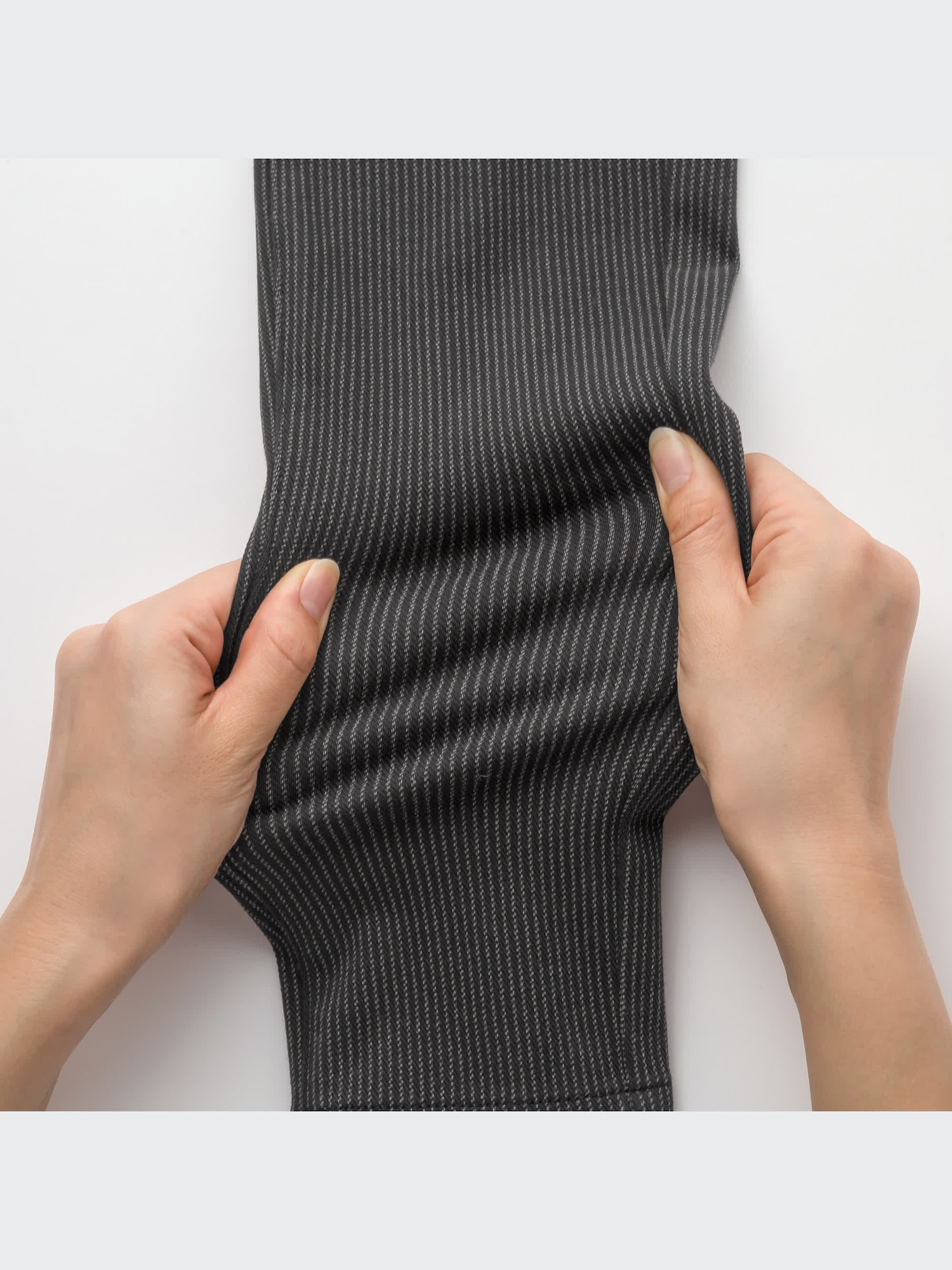 ユニクロ公式 | ウルトラストレッチプリントレギンスパンツ