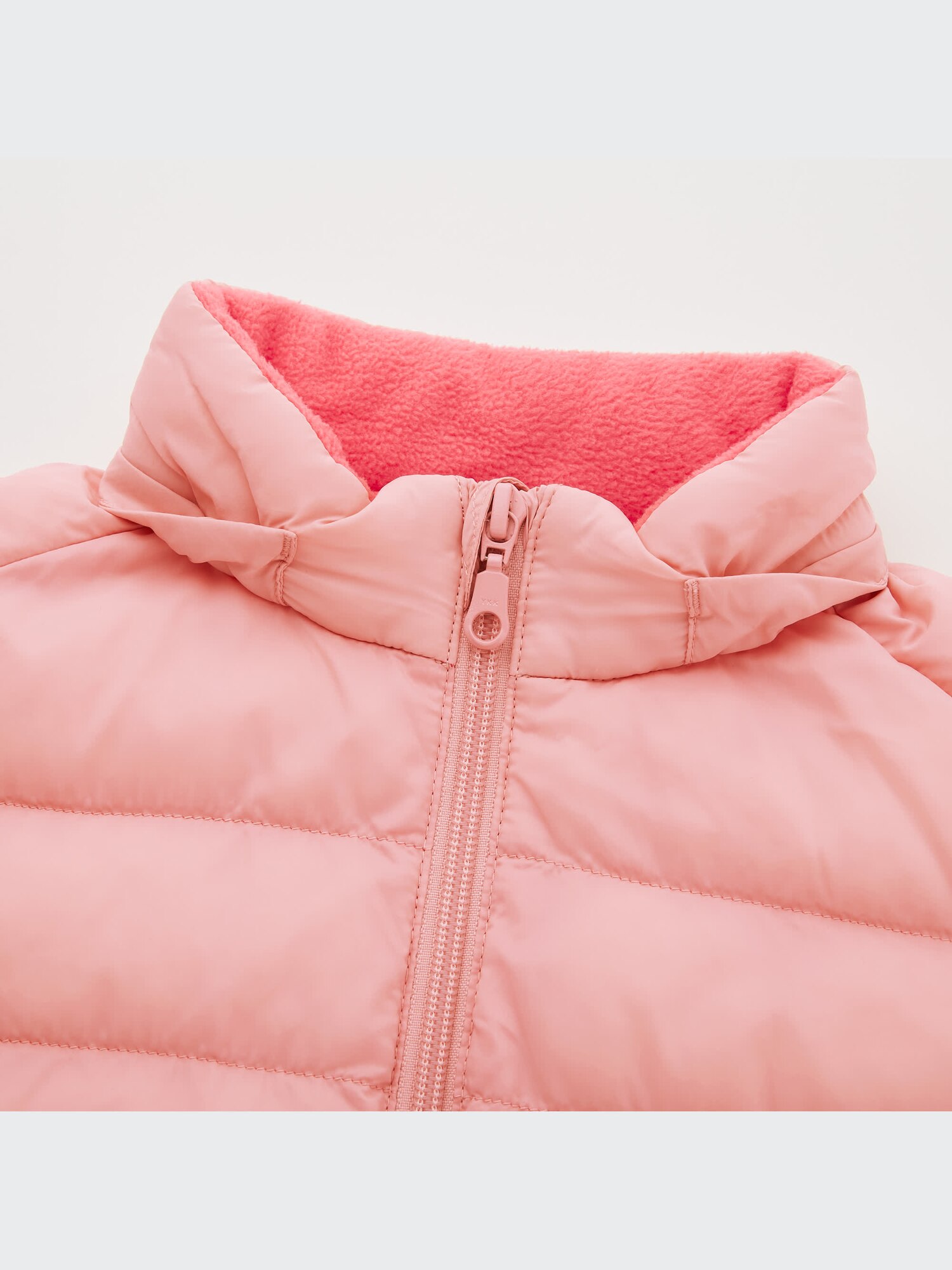 UNIQLO GIRLS ライトウォームパデットパーカーファー有150cmピンク UNIQLO GIRLS ライトウォームパデットパーカーファー有150cmピンク