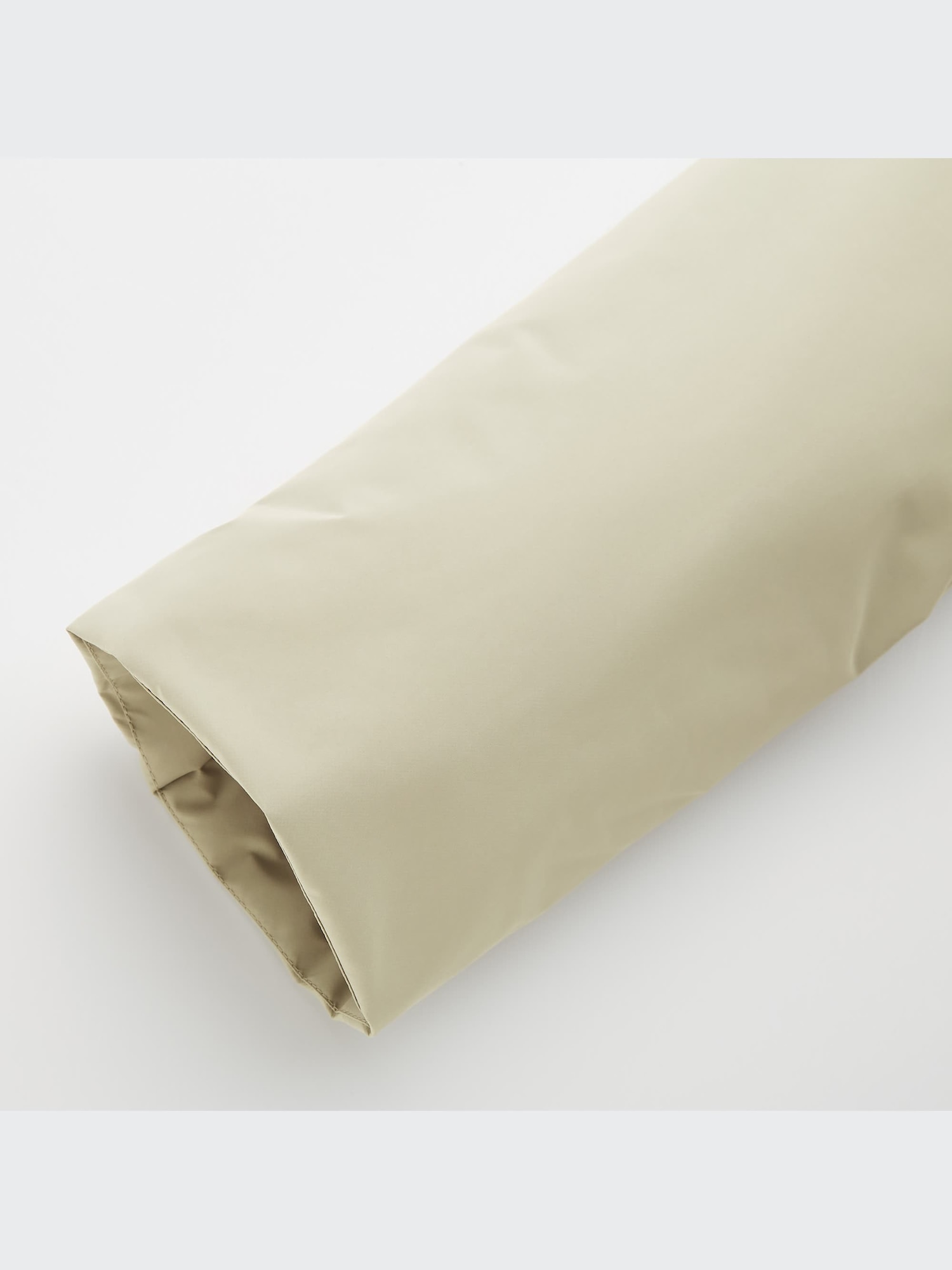 ユニクロ公式 | ハイブリッドダウンコート