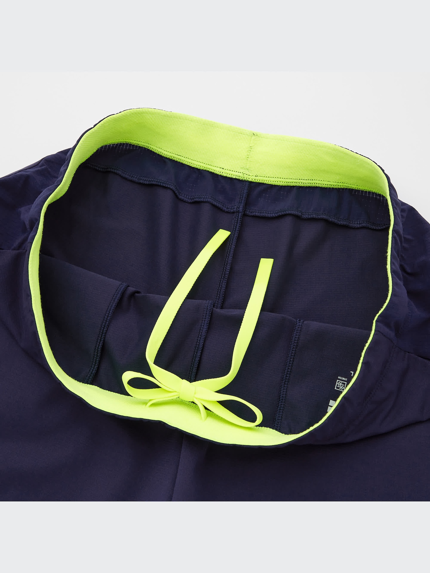 ミッチー　完動品　 箱付き 早い者勝ち　　値段交渉可能 ユニクロ公式 | UNIQLO＋ ウルトラストレッチアクティブハーフパンツ