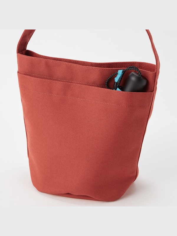 キャンバスバケットバッグ