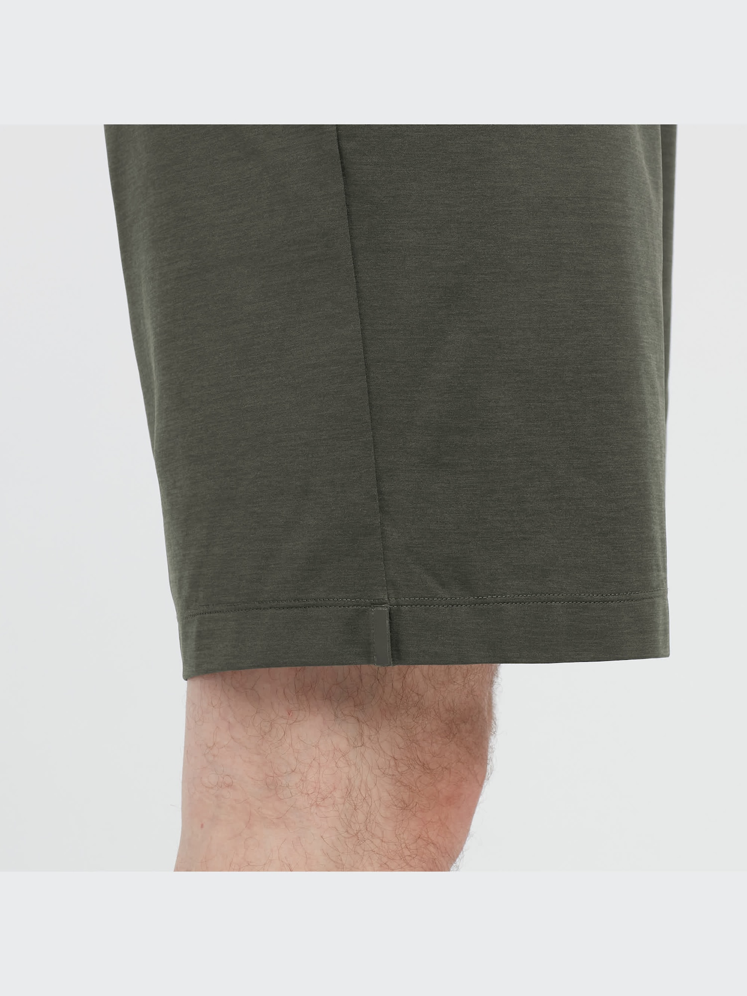 ユニクロ公式 | ウルトラストレッチアクティブショートパンツ