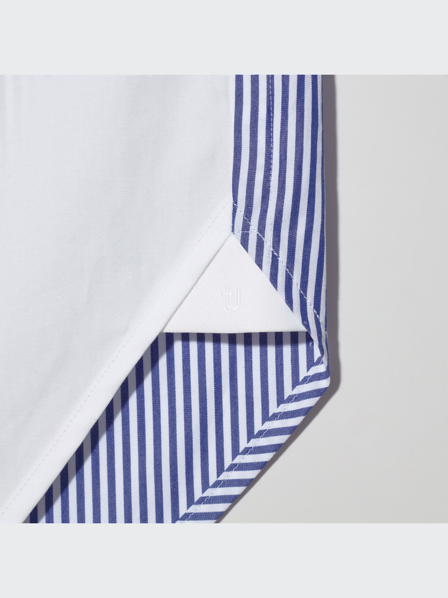 ユニクロ公式 | スーピマコットンオーバーサイズスタンドカラーシャツ