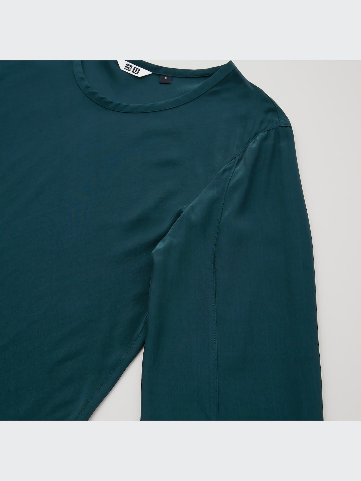 ユニクロ公式 | シャイニーレーヨンブラウス（長袖）