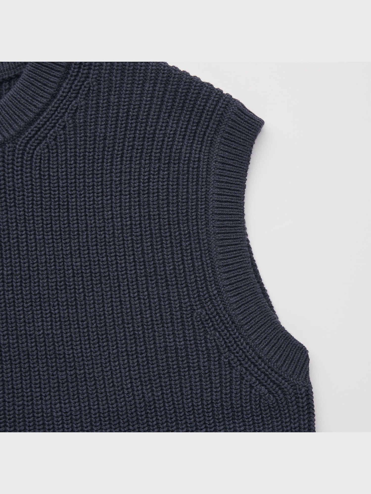 ユニクロ公式 | サイドスリットベスト