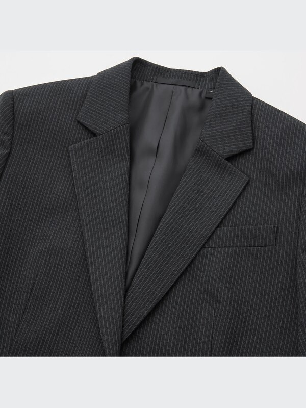 ストレッチテーラードジャケット（ストライプ・2つボタン・ショート丈）