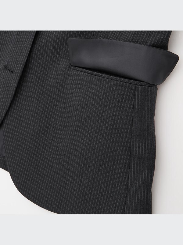 ストレッチテーラードジャケット（ストライプ・2つボタン・ショート丈）