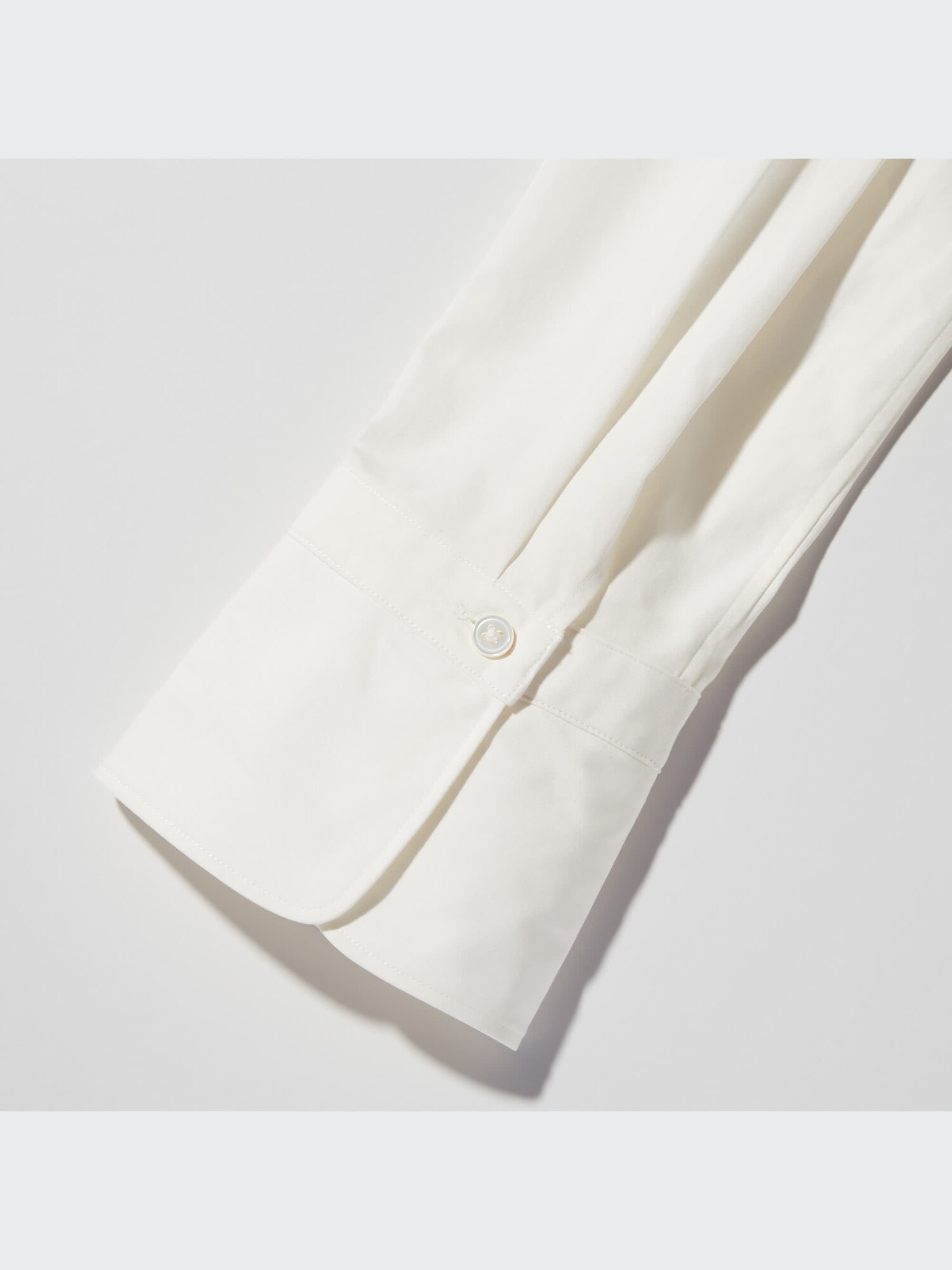 UNIQLO - UNIQLO +J スーピマコットンスタンドカラーシャツ ホワイト XS ユニクロ公式 | スーピマコットンスタンドカラーシャツ（長袖）