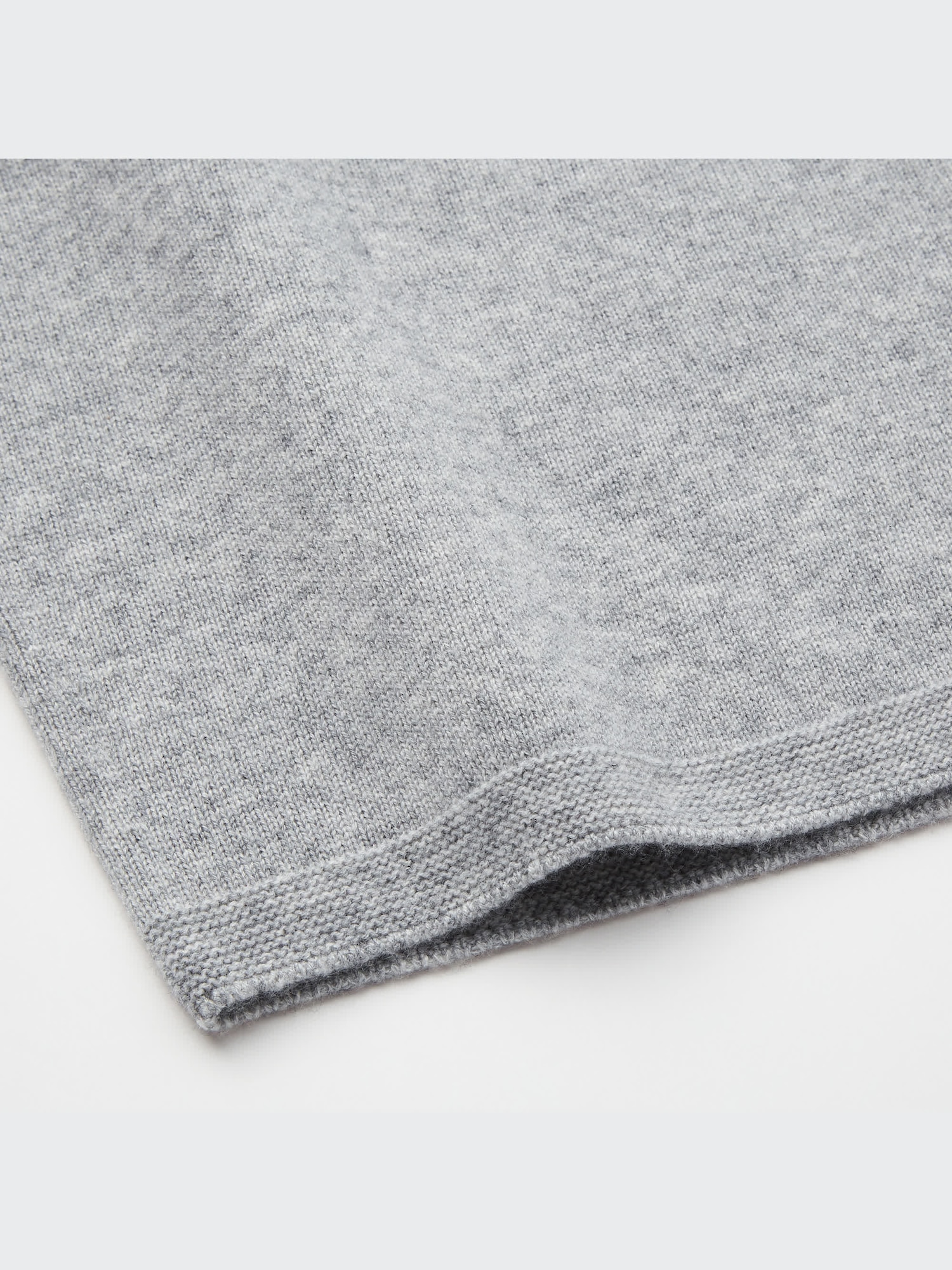 ユニクロ公式 | 3Dカシミヤブレンドタートルネックセーター（長袖）