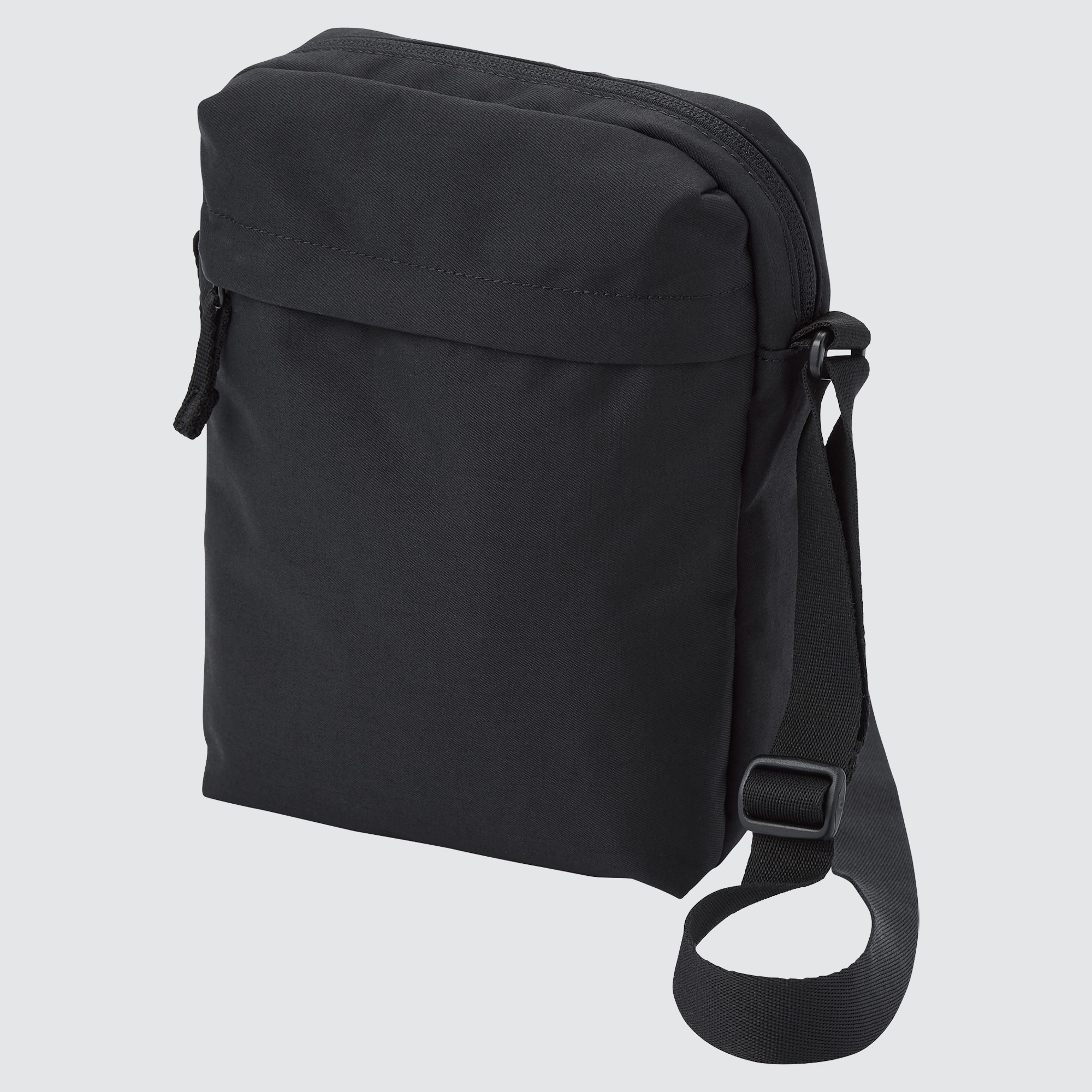 I took Uniqlos viral 15 bag on holiday and heres my verdict  CN  Traveller