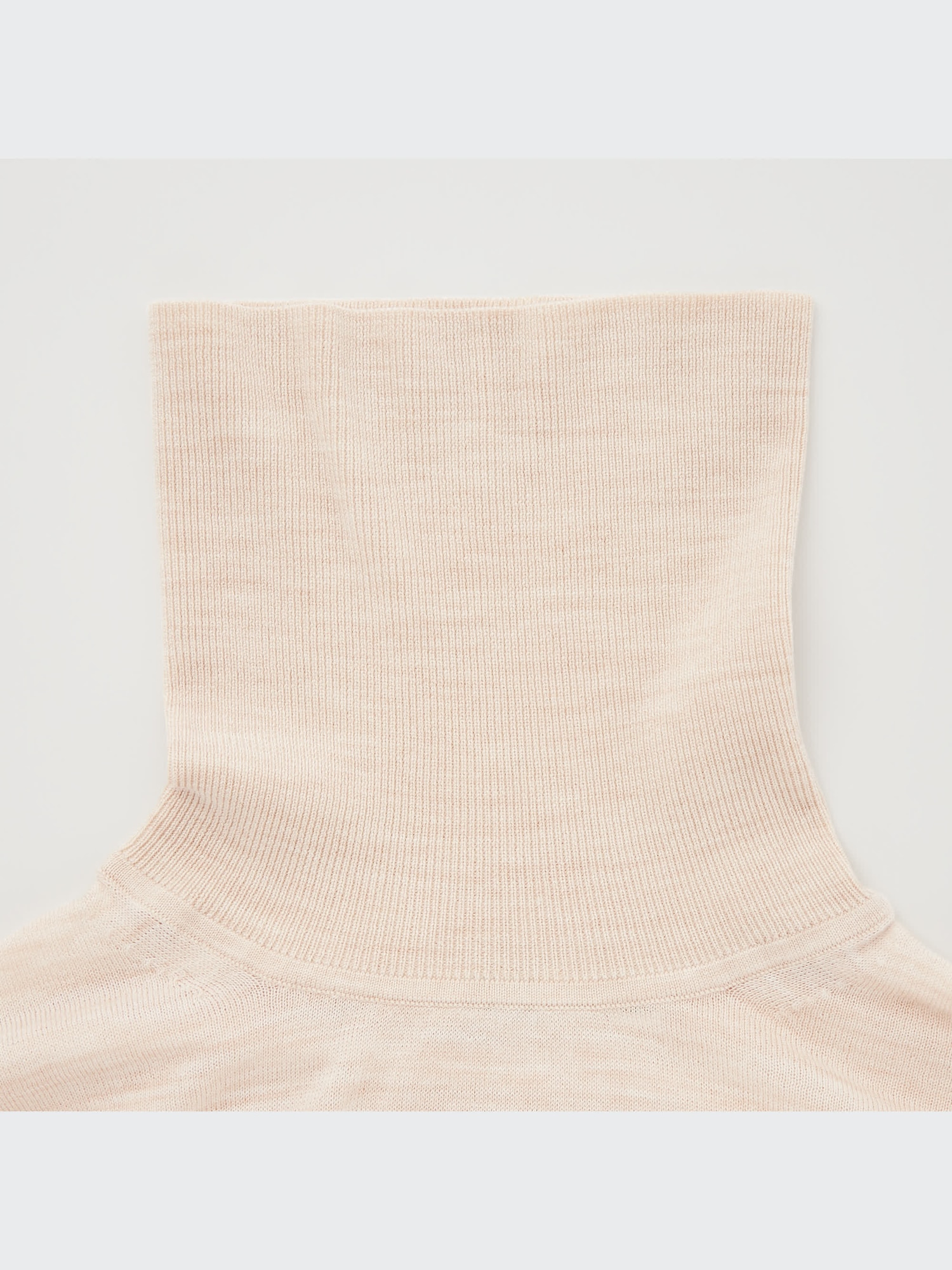 ぐるんぐるん ユニクロ公式 | エクストラファインメリノタートルネックセーター（長袖）